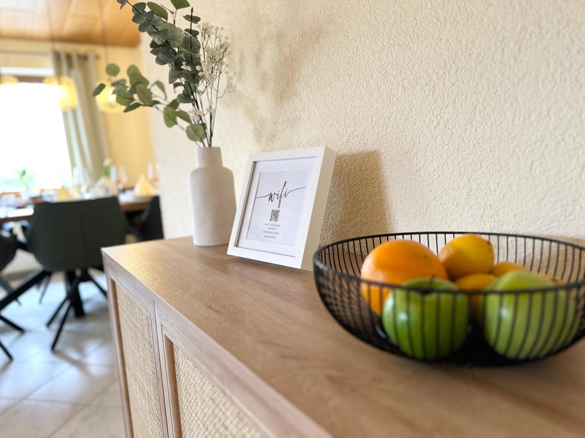 Seehaus Aachblick, Exklusive Appartements Und Ferienwohnungen Uhldingen-Mühlhofen Esterno foto